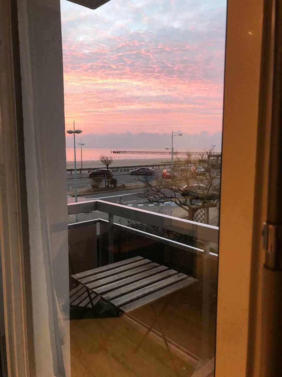 Couchant Radieux Appartement 2 Pieces 4 Personnes Vue Mer 생장드몽 외부 사진